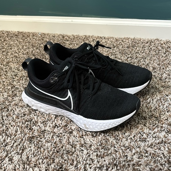 Nike Shoes - Nike React Infinity Flyknit